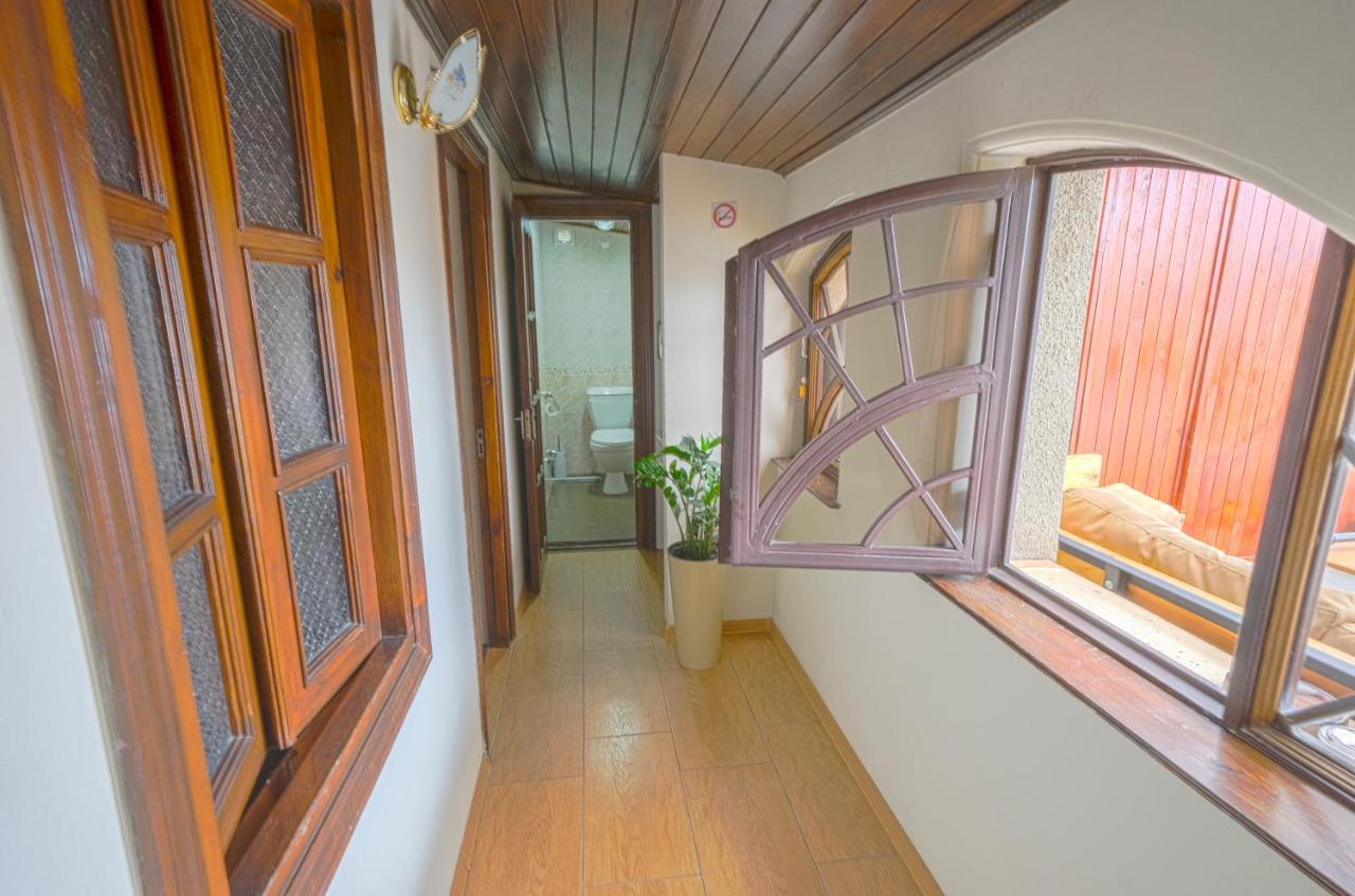 Envoy Hostel And Tours Tbilisi Luaran gambar